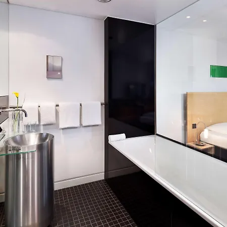 Innside By Meliá Seestern Hotel 4*