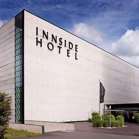 Innside By Melia Seestern