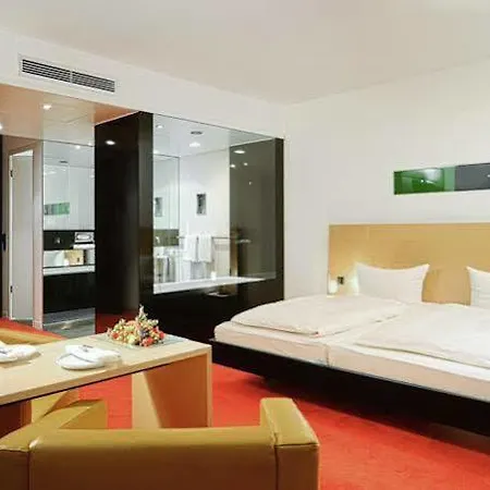 מלון Innside By Melia Seestern 4*