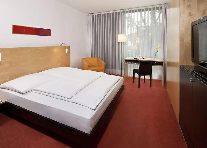 Innside By Melia Seestern