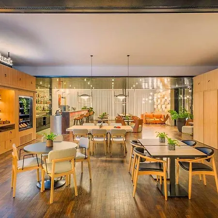 מלון Innside By Melia Seestern 4*